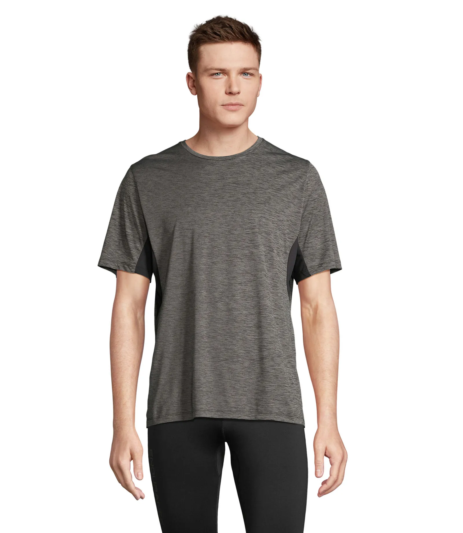 T-shirt tecnica SOL'S Storm, Mel black/black, su modello, fronte