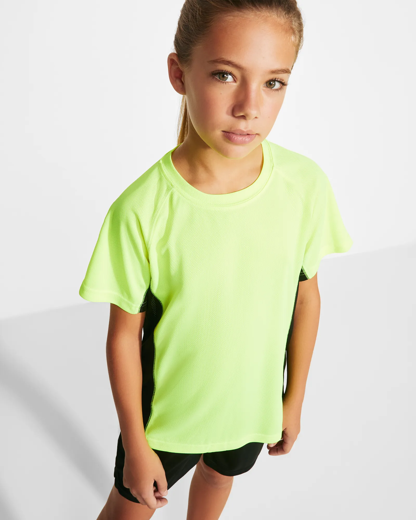 T-shirt tecnica Roly Shanghai, Giallo Fluo/Nero, dettaglio