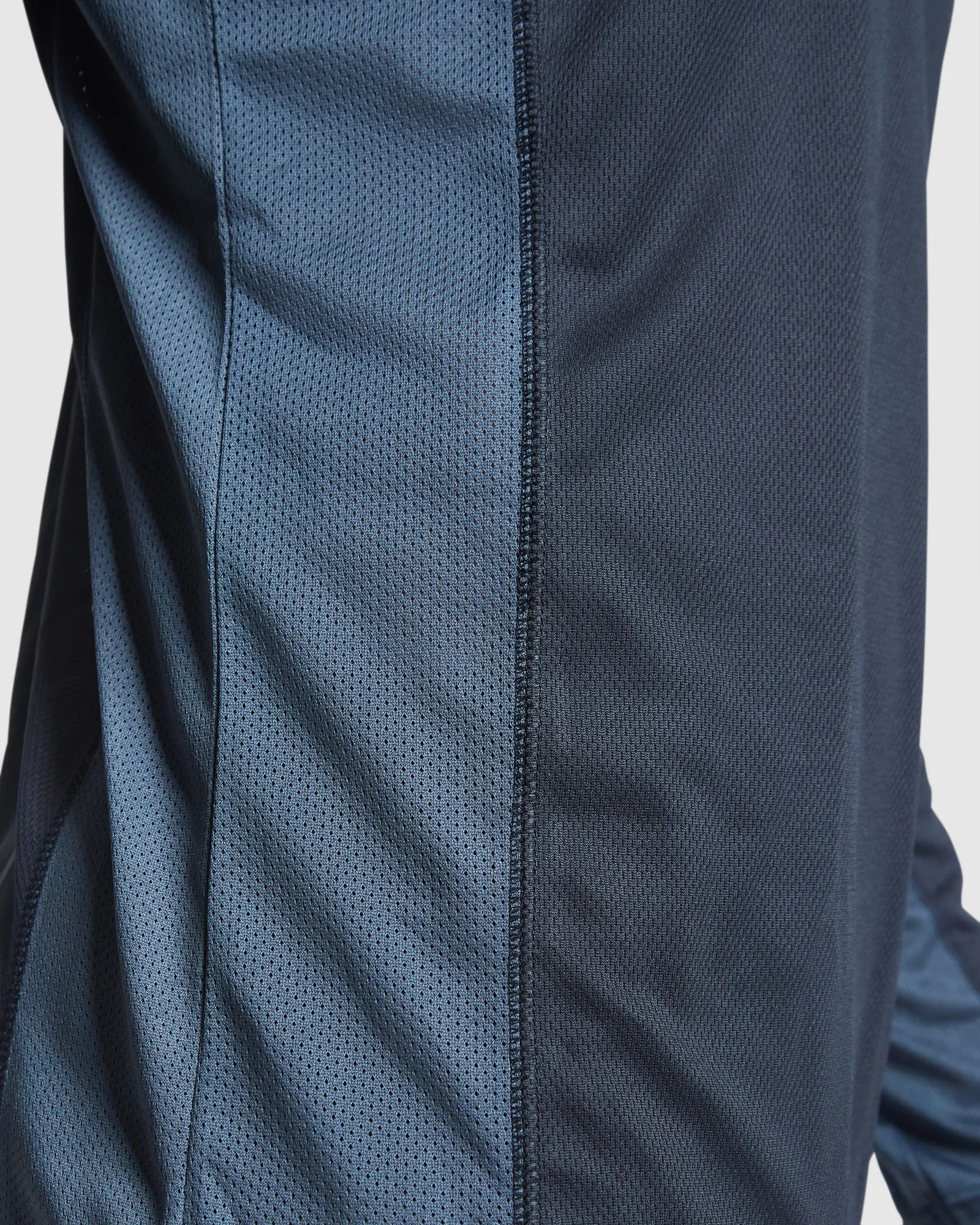 Shanghai L/S — dettaglio costruzione