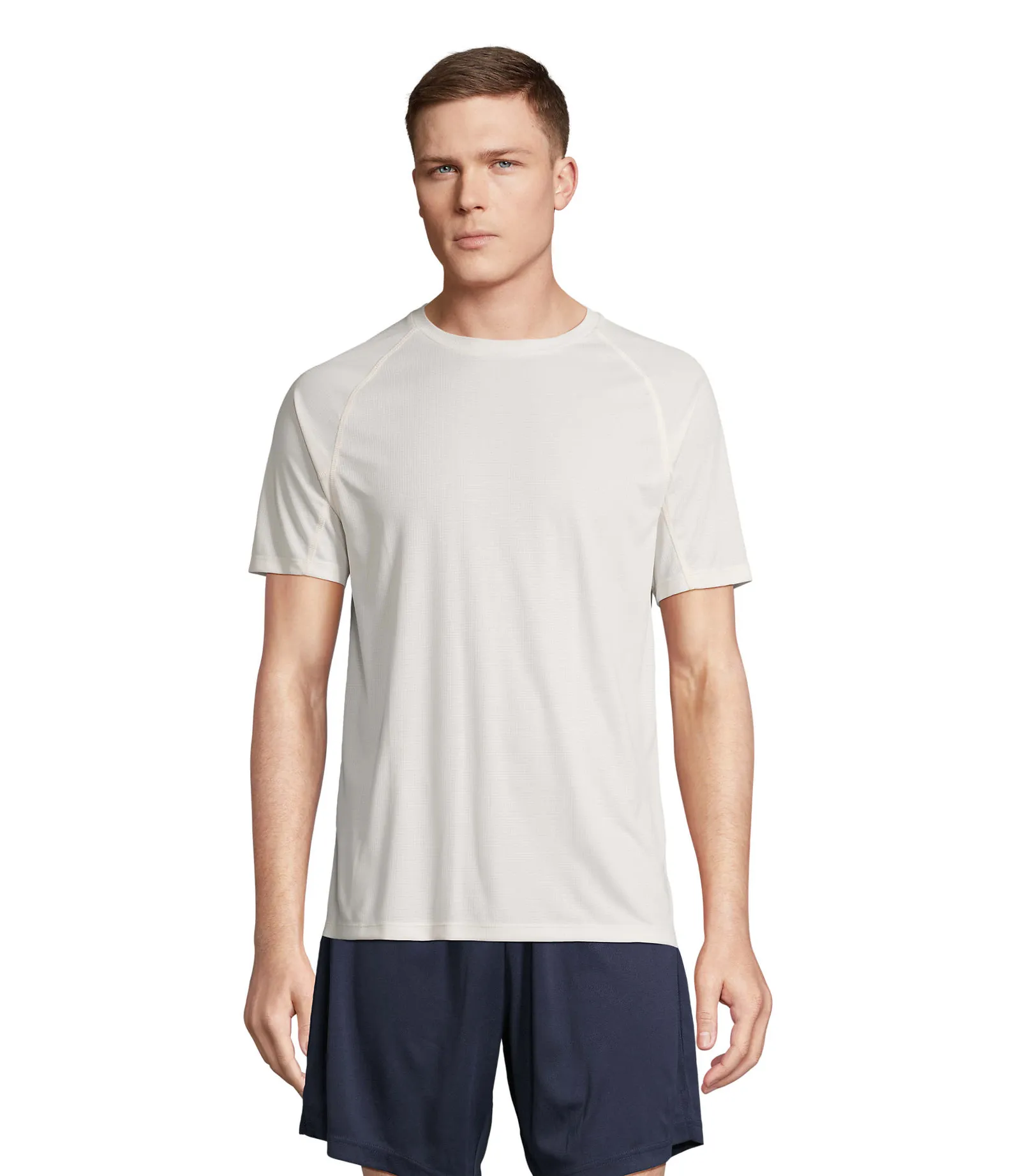 T-shirt tecnica SOL'S Vortex, Creamy white, su modello, fronte
