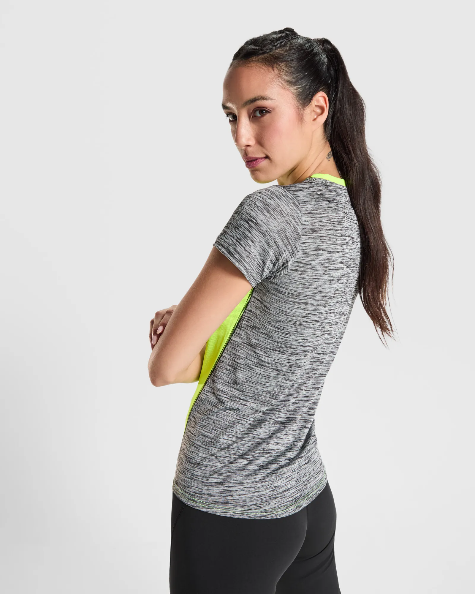 T-shirt tecnica Roly Zolder Woman, Giallo Fluo/Nero Vigorè, dettaglio 2