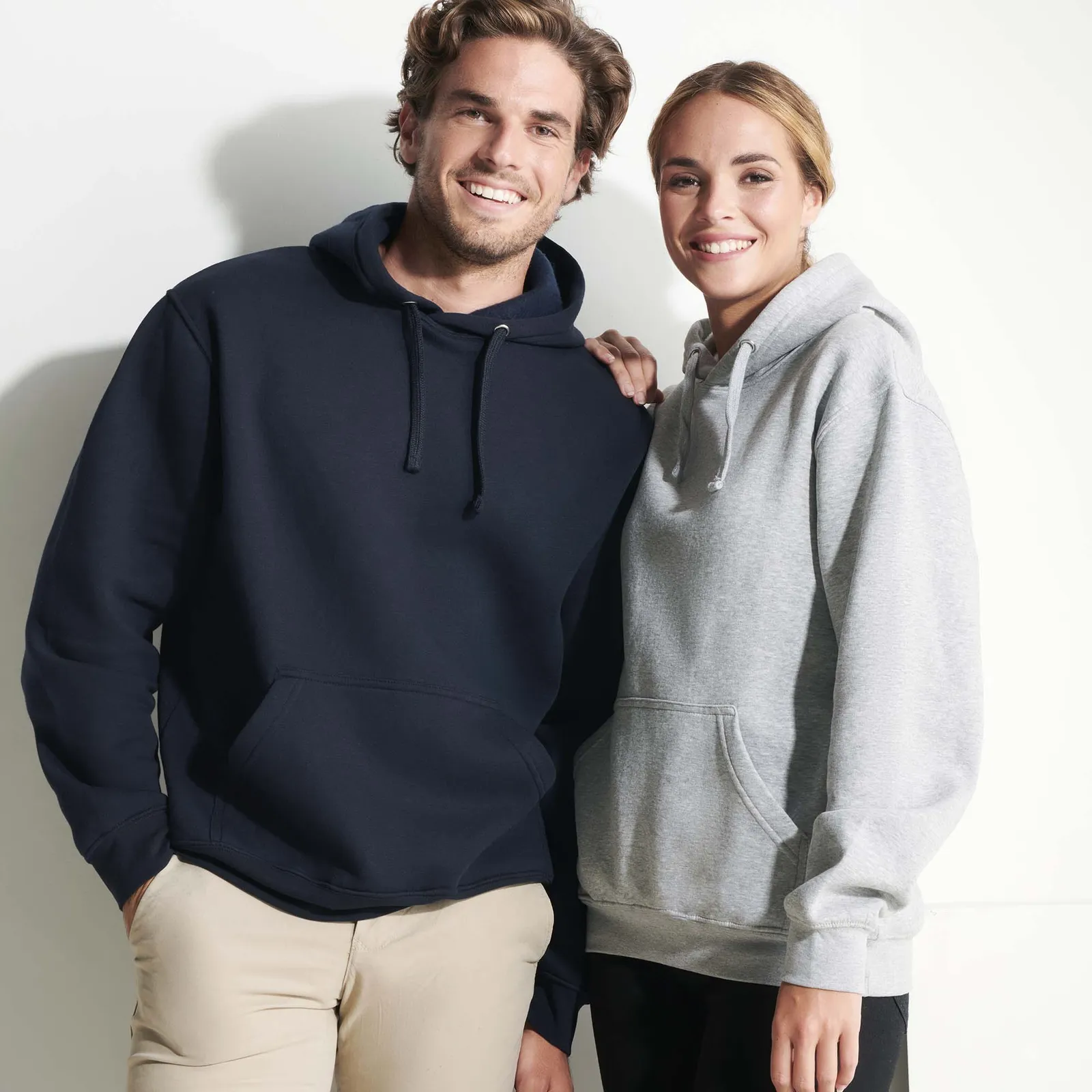Felpa con cappuccio Roly Capucha, Blu Navy, dettaglio