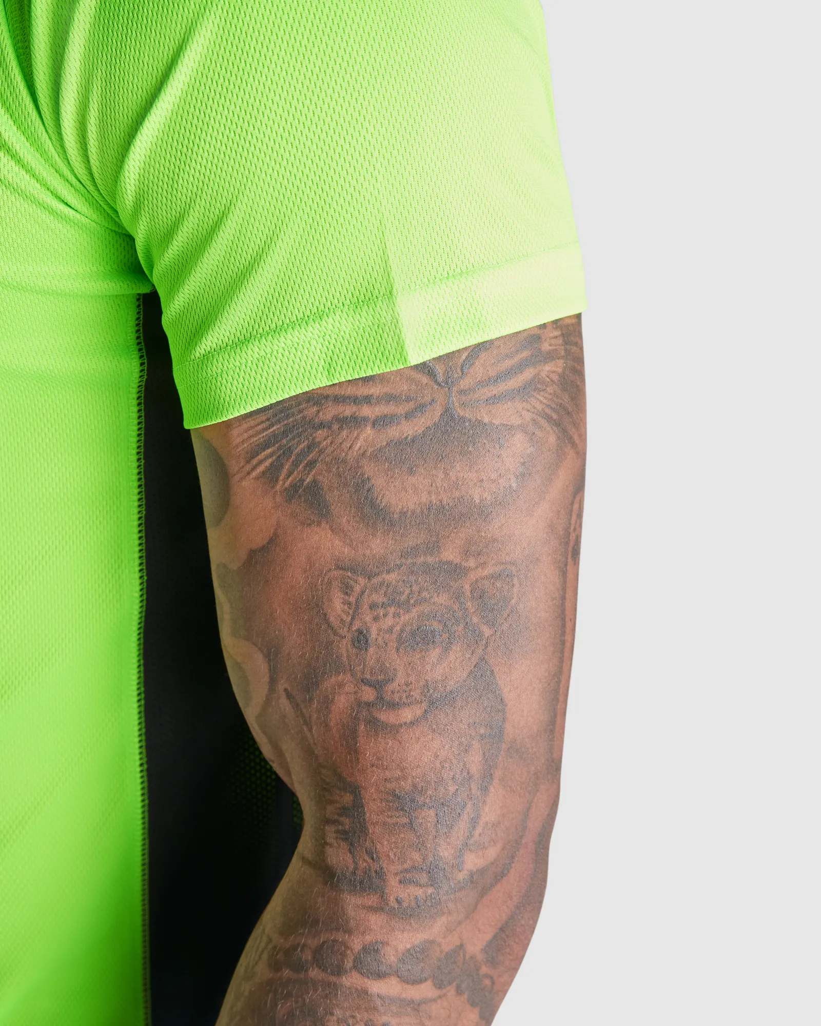 T-shirt tecnica Roly Shanghai, Verde Fluoro/Nero, dettaglio 4