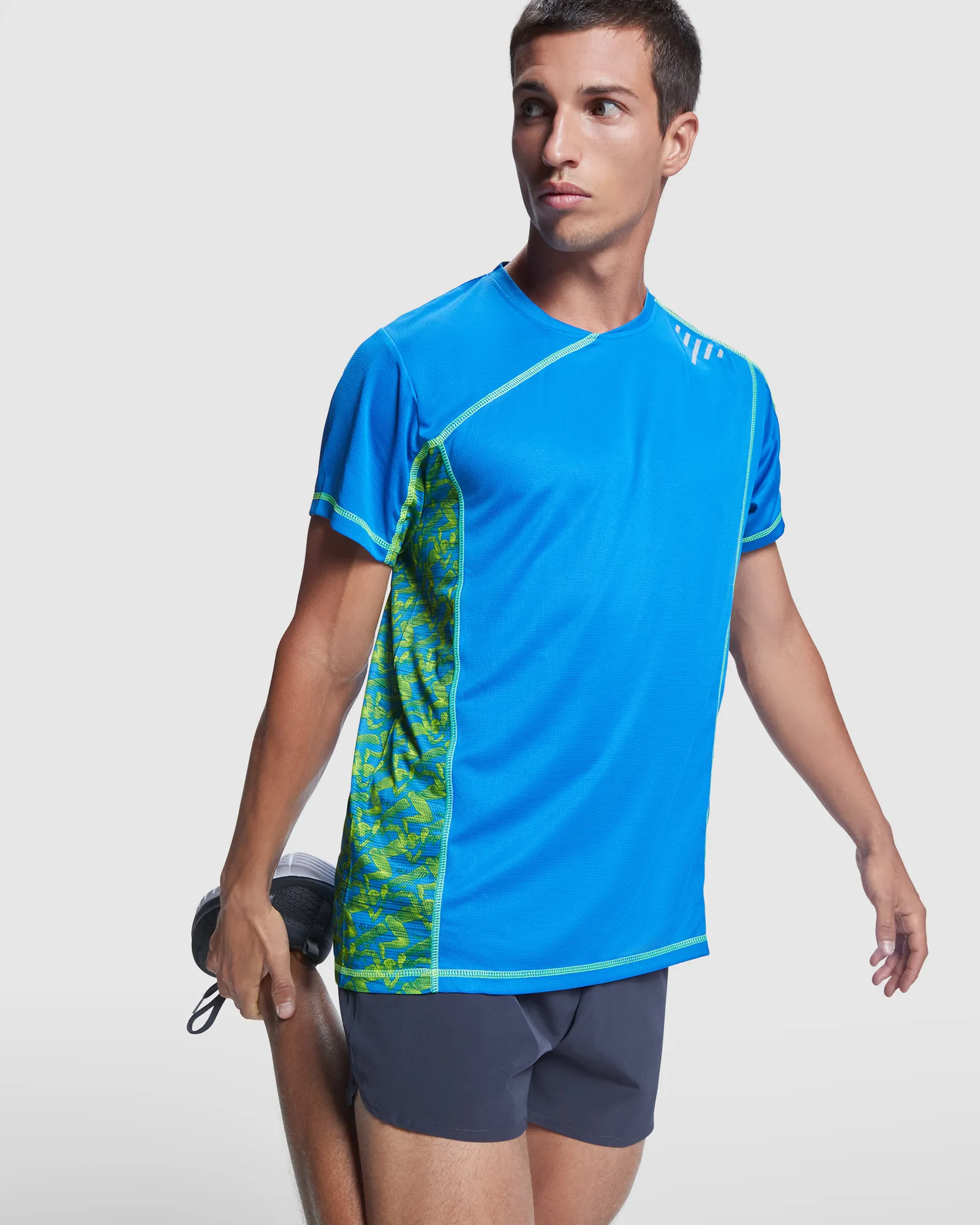 T-shirt tecnica Roly Sochi, Print Run Royal, dettaglio