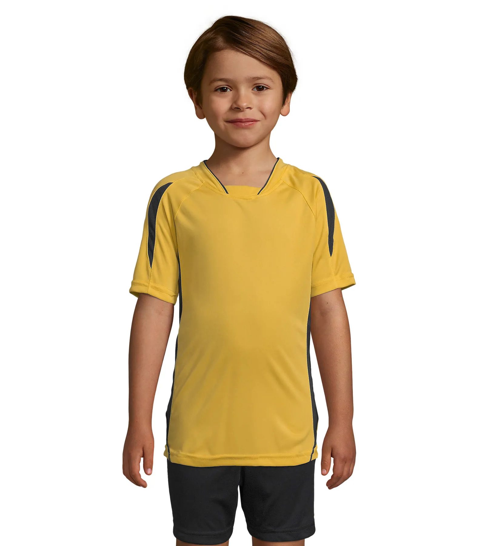T-shirt tecnica SOL'S Maracana 2 Kids Ssl, Lemon/black, su modello, fronte