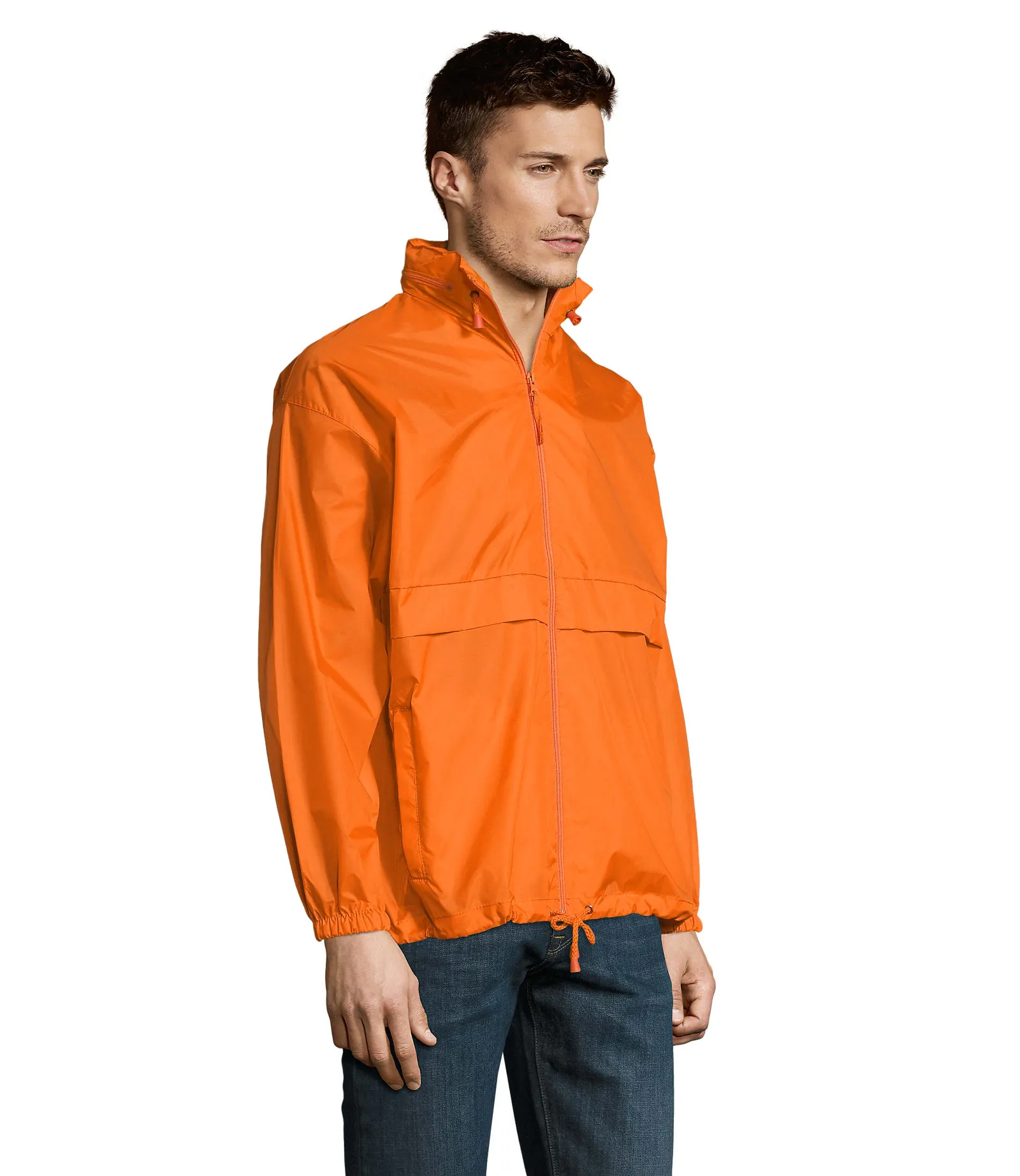 Giacca antivento SOL'S Surf, Orange, su modello, lato